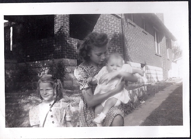 1948 Jackie Sharon Linda St.Louis.jpg